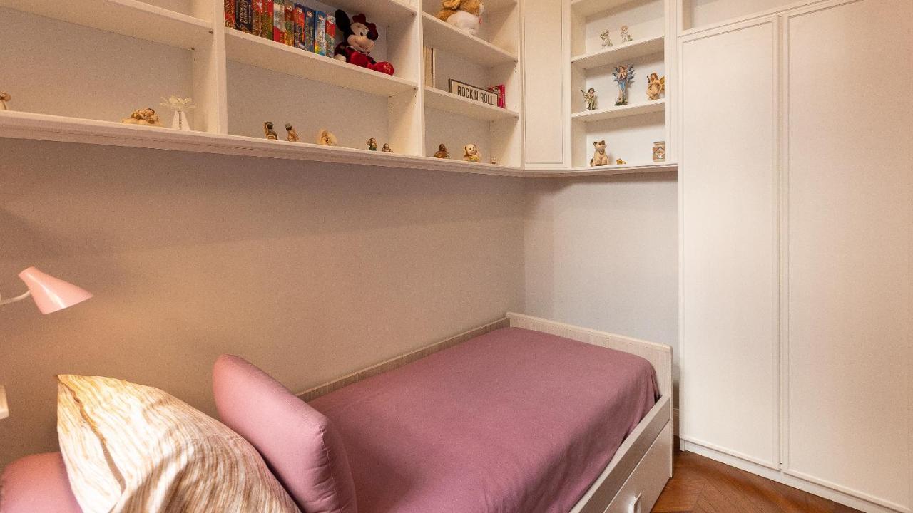 Gregoriana Luxury Rental In Рим Екстериор снимка
