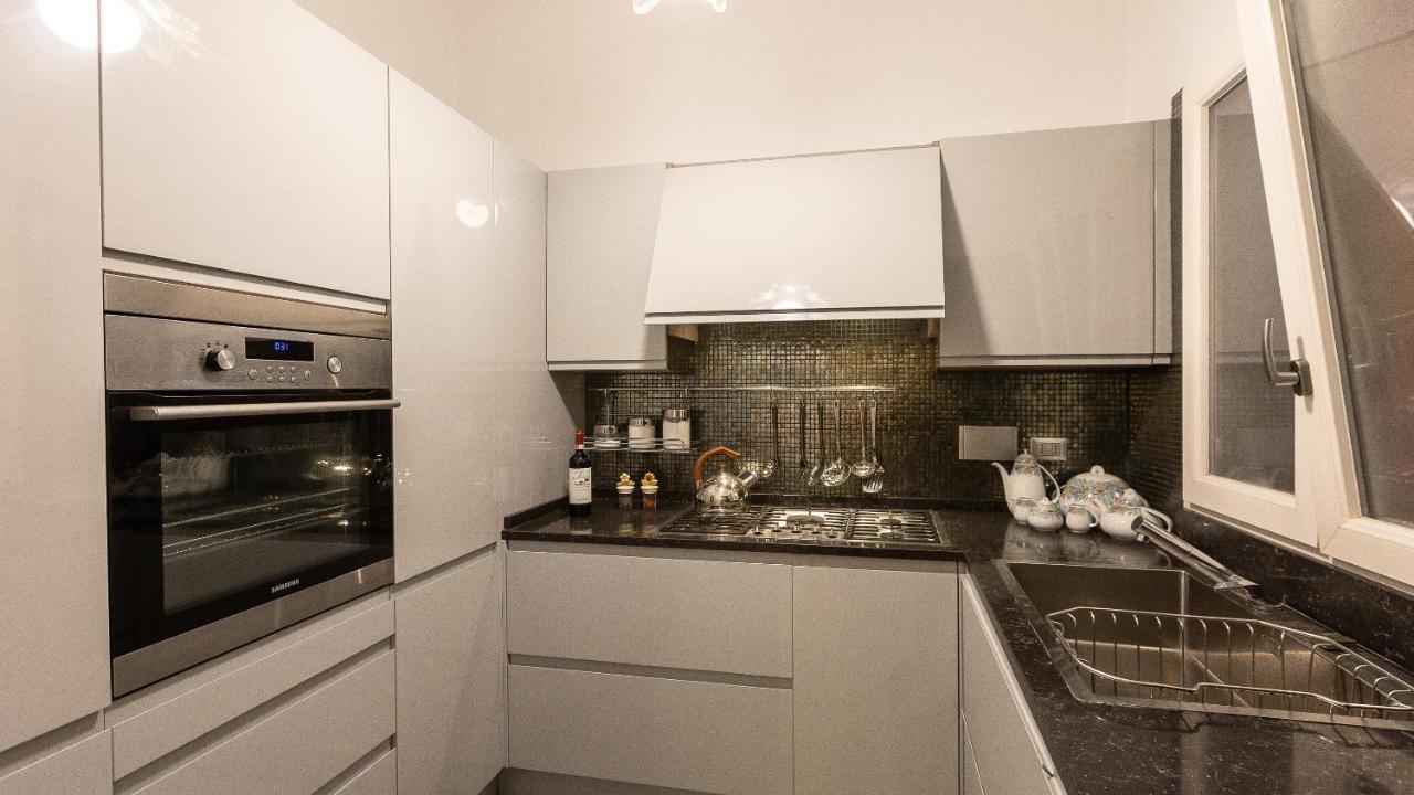 Gregoriana Luxury Rental In Рим Екстериор снимка