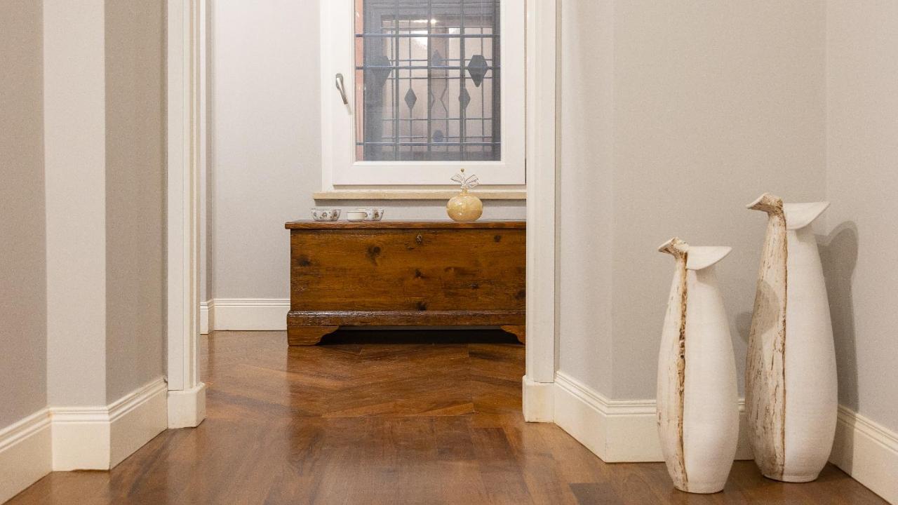 Gregoriana Luxury Rental In Рим Екстериор снимка